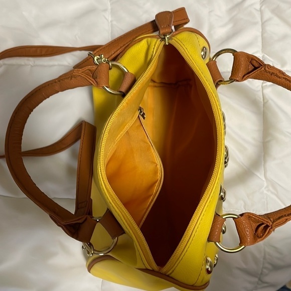 CROSSBODY Yellow Gold Stud Purse - Picture 2 of 8